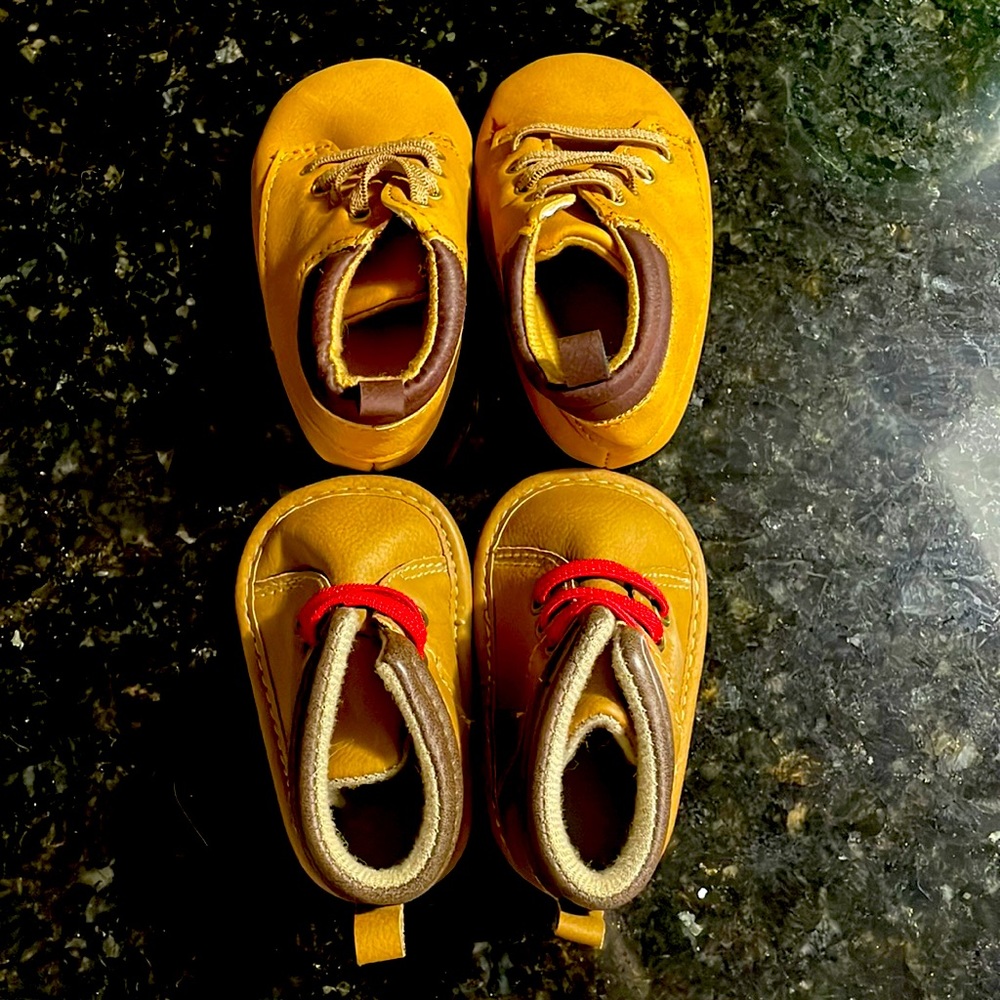 Baby shoes set of two pairs